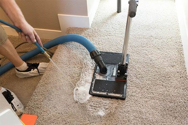 how-to-wash-soaked-smelly-carpet